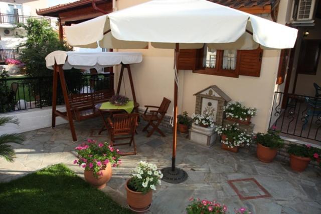 Vasiliki Apartments ปลาตาโมนาส ภายนอก รูปภาพ