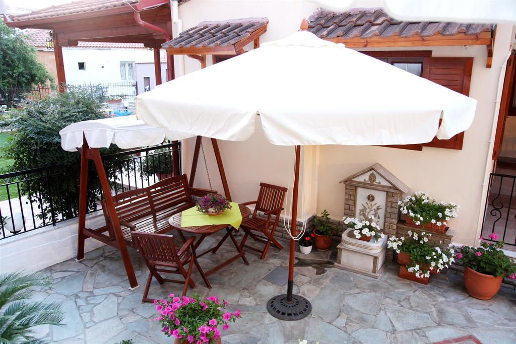 Vasiliki Apartments ปลาตาโมนาส ภายนอก รูปภาพ