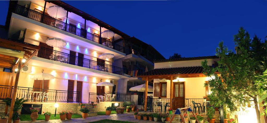 Vasiliki Apartments ปลาตาโมนาส ภายนอก รูปภาพ