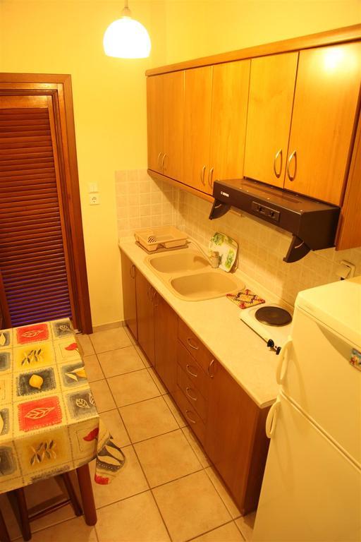 Vasiliki Apartments ปลาตาโมนาส ภายนอก รูปภาพ